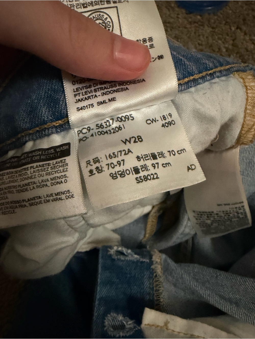 Levi’s 501 High Rise Cutoff Shorts - Medium Wash - Picture 8 of 10